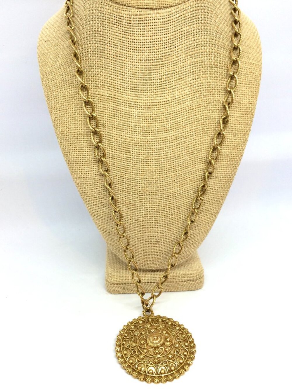VINTAGE MEDALLION NECKLACE Etruscan Ornate Gold Tone 70s Boho Pendant